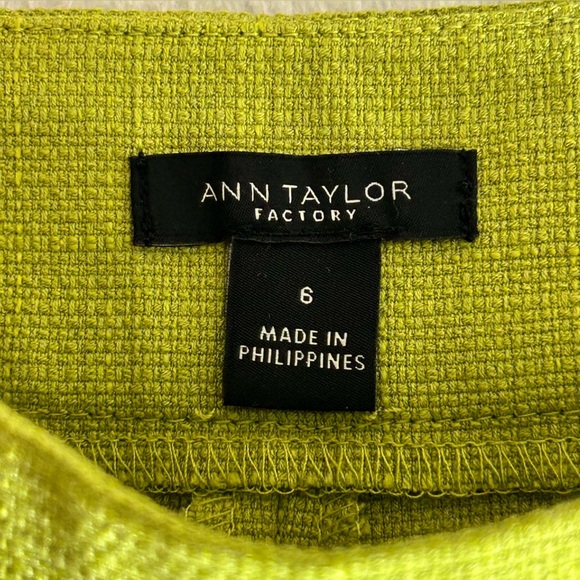 Ann Taylor Women’s Olive Green High Waist Side Zip Shorts Buttons Size 6 - Picture 2 of 11